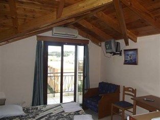 zakinthos-_magdalenas_ap_2.jpg