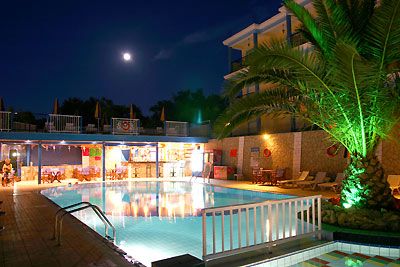 zakinthos_-_christina_ap.jpg